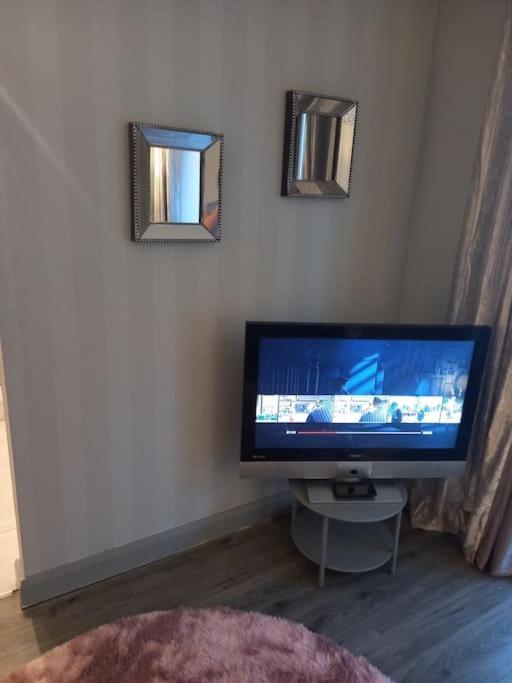 Modern 2-Bedroom City Apartment With Free Parking Belfast Ngoại thất bức ảnh